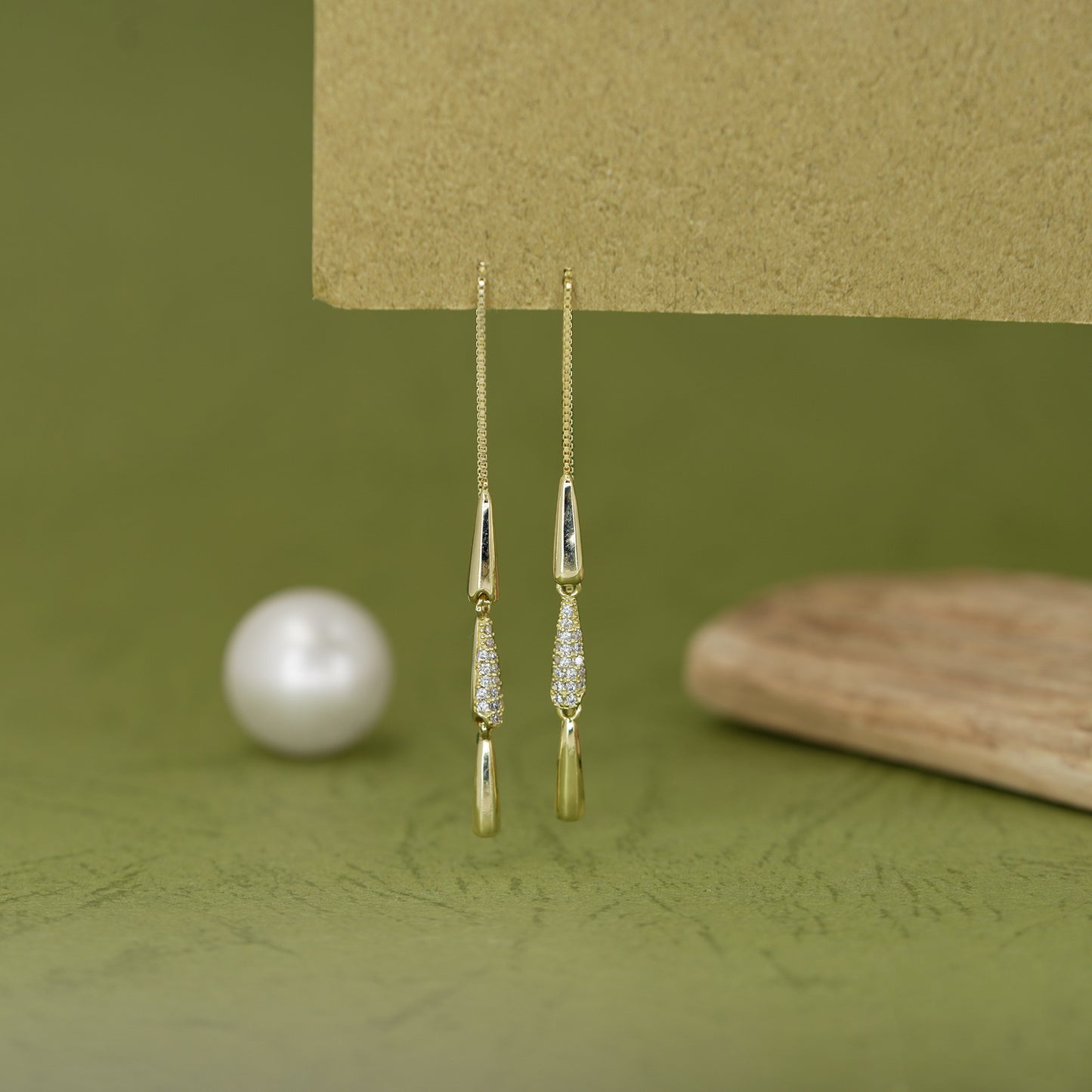 Golden Cascade Minimalist Dangler Earrings