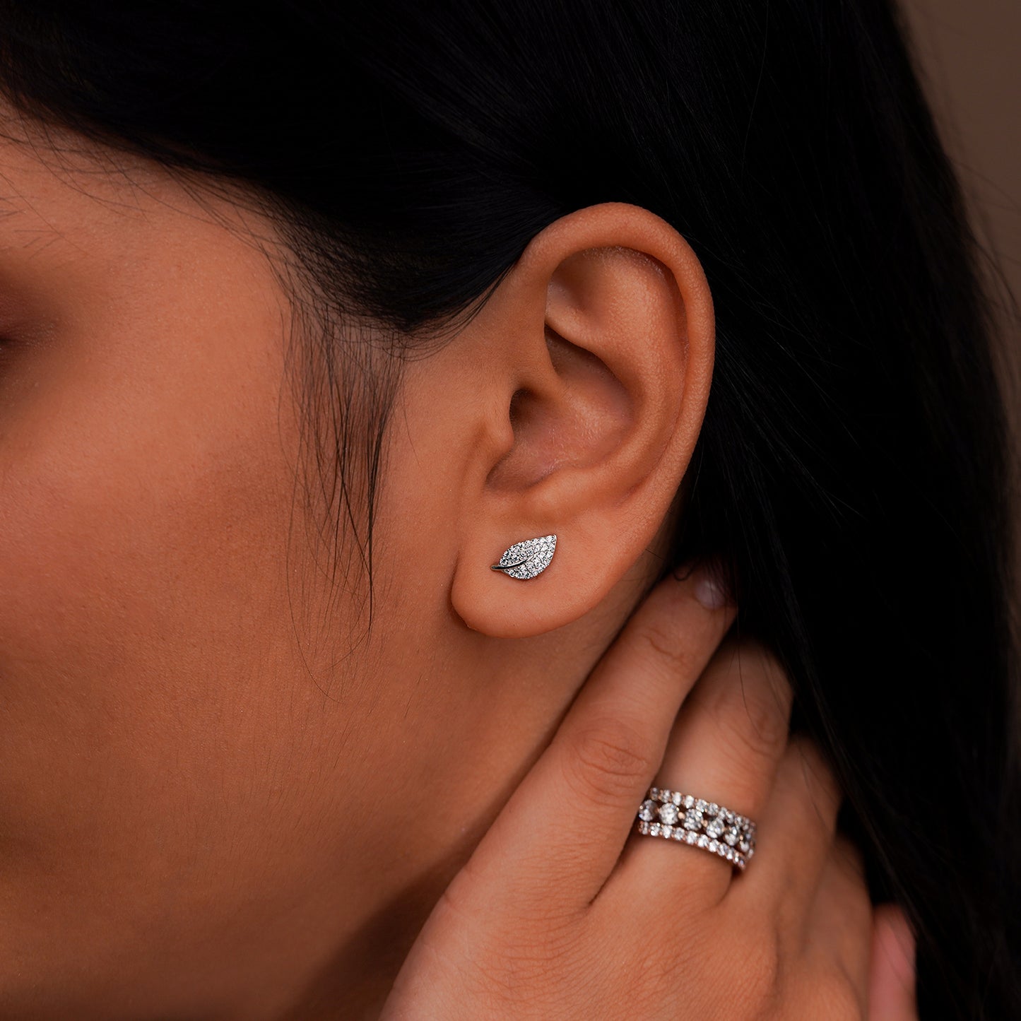 Sparkling Leaf Silver Stud Earrings