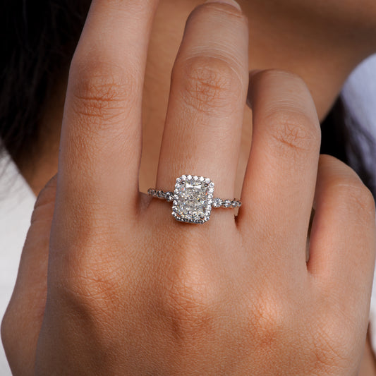 White Flame Radiant Grace Ring