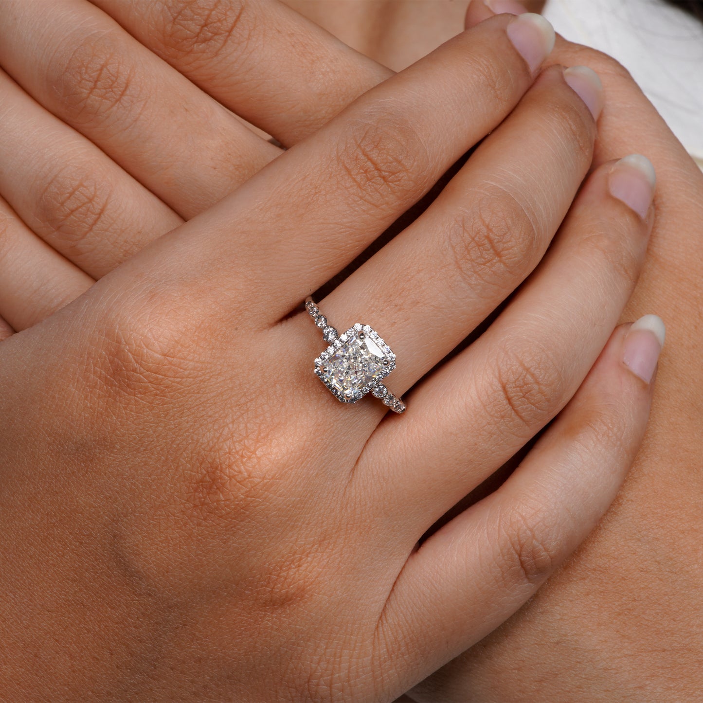 White Flame Radiant Grace Ring