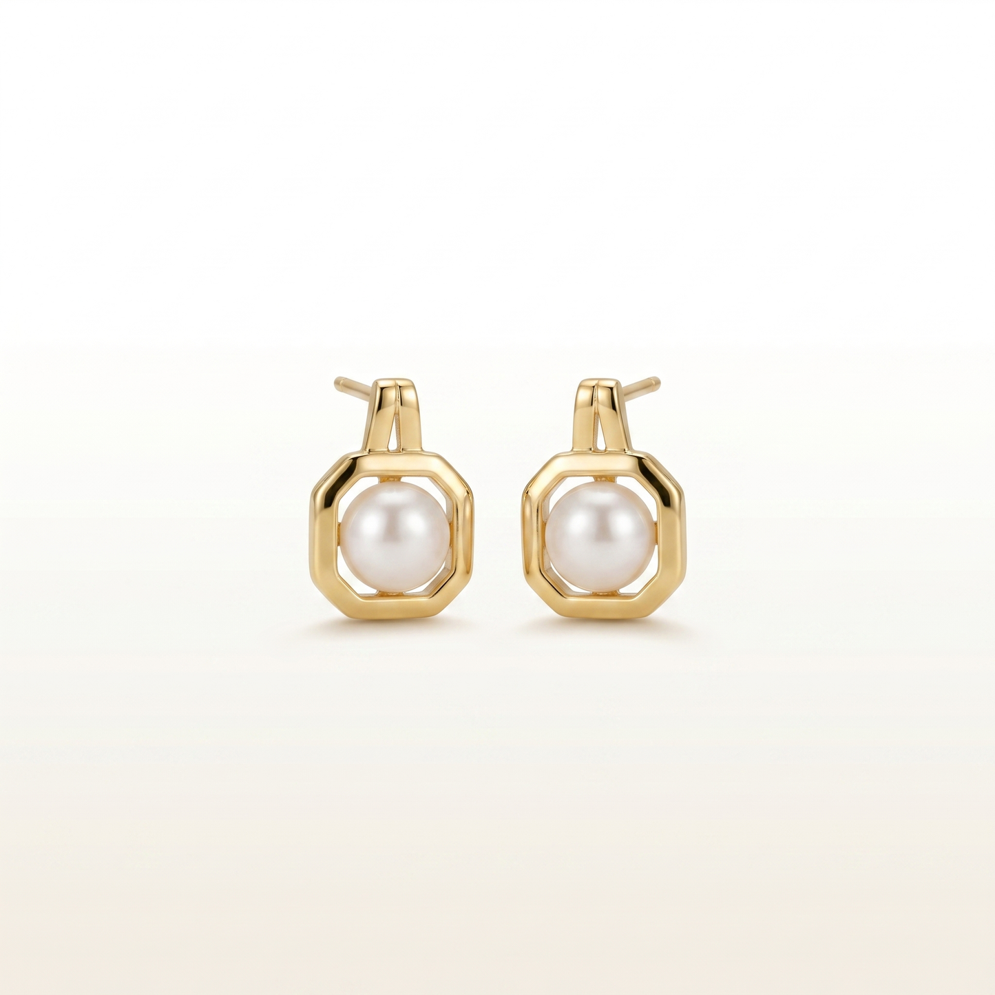 Aurelia Vintage Pearl Stud Earrings