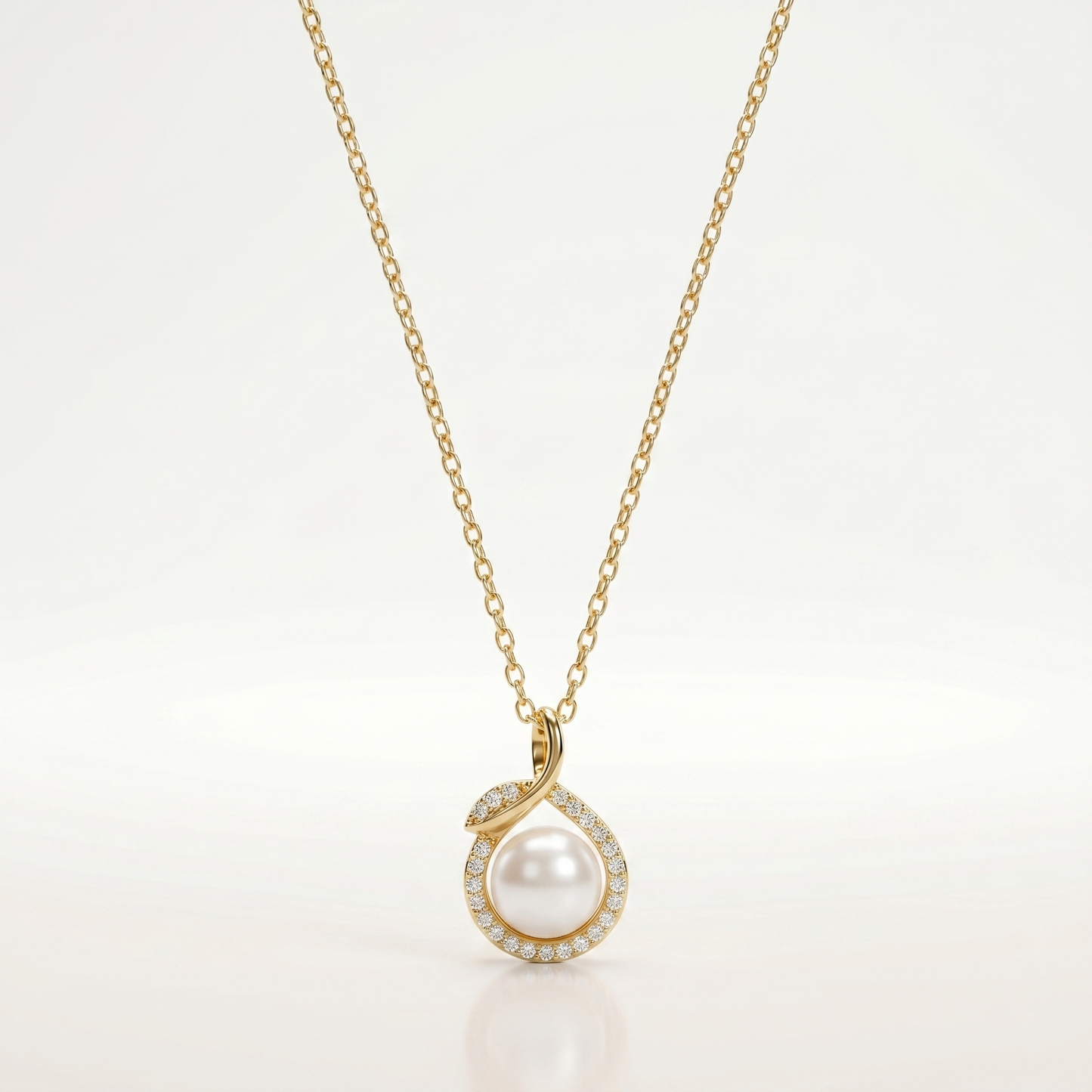 Lustria Pearl Elegance Pendant Necklace