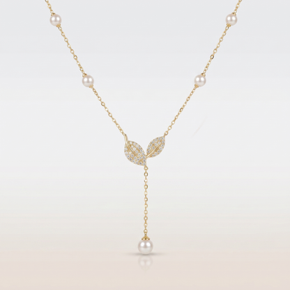 Elara Leaf Pearl Necklace