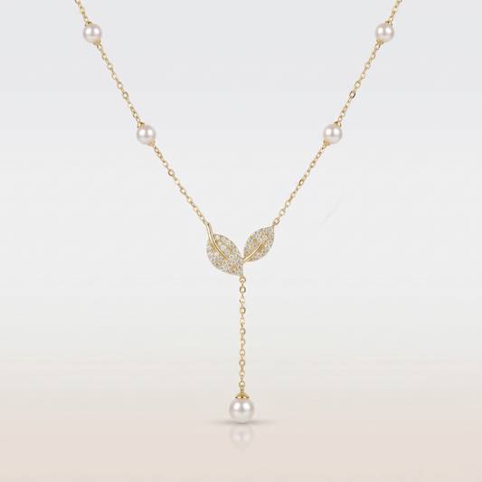 Elara Leaf Pearl Necklace