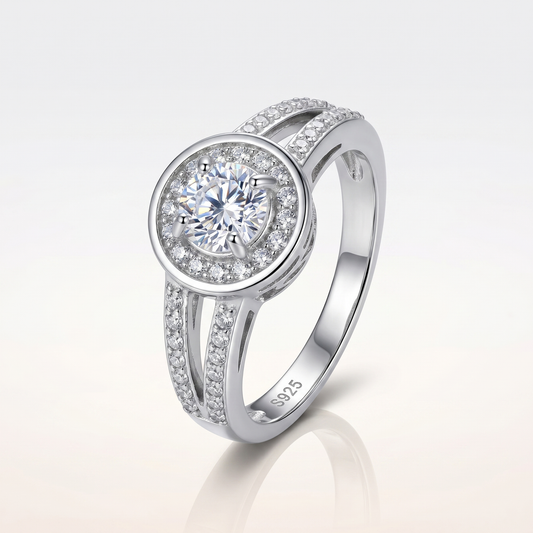 Regalia Round Ring