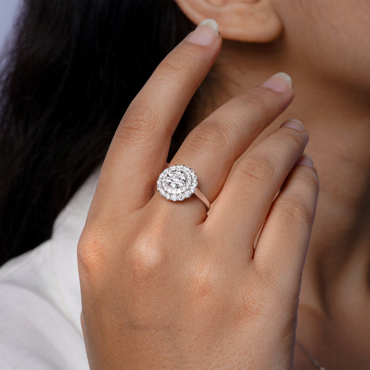 Luna Halo Ring