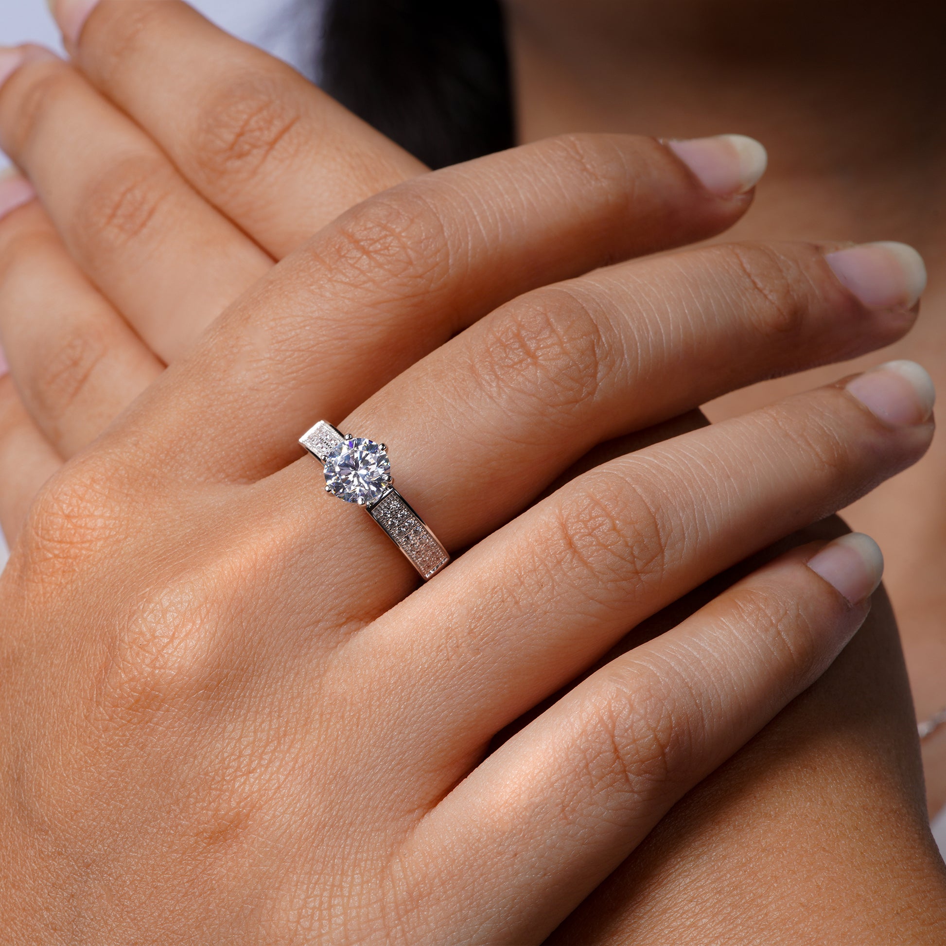 Eterna Brilliance Solitaire Ring
