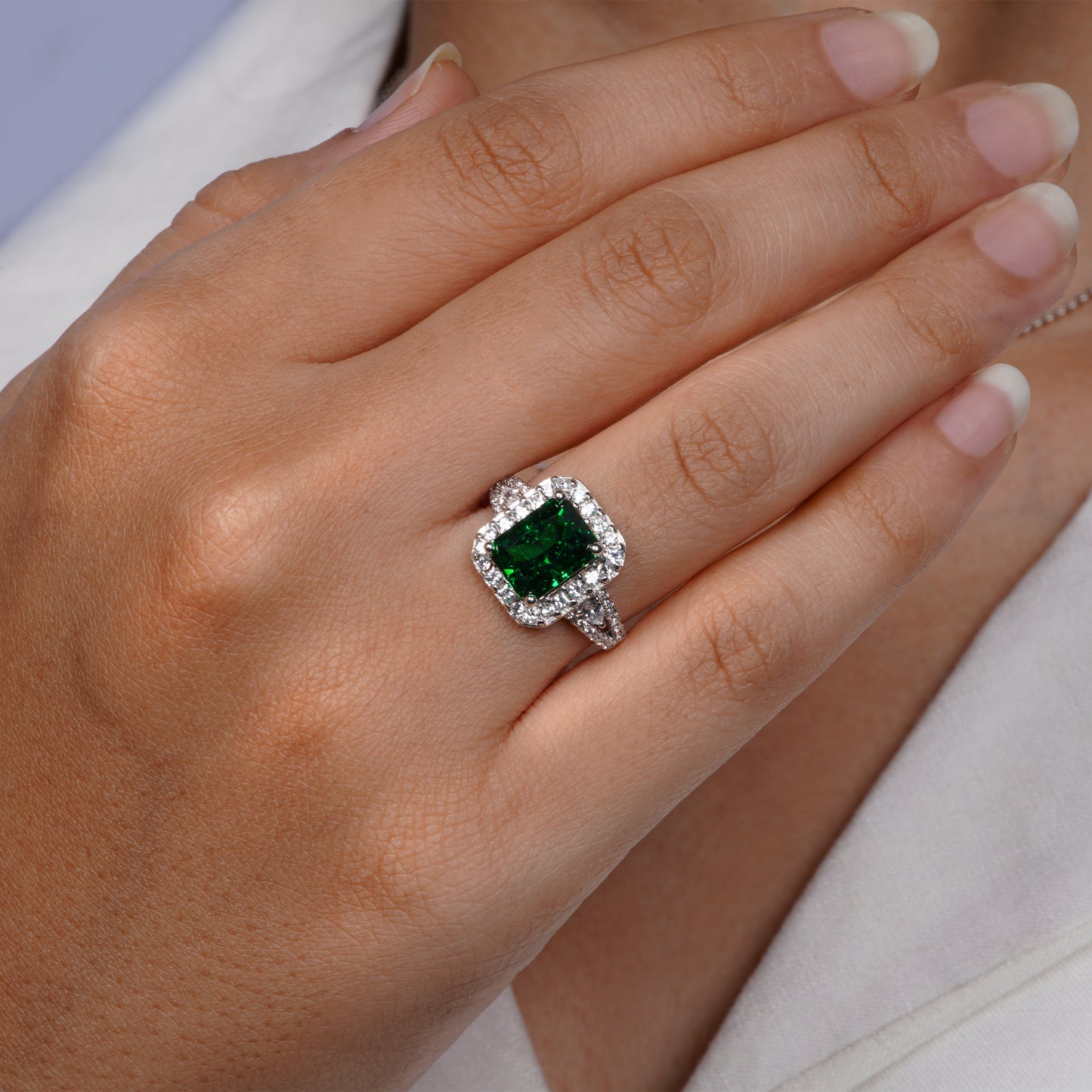 Emerald Majesty Ring
