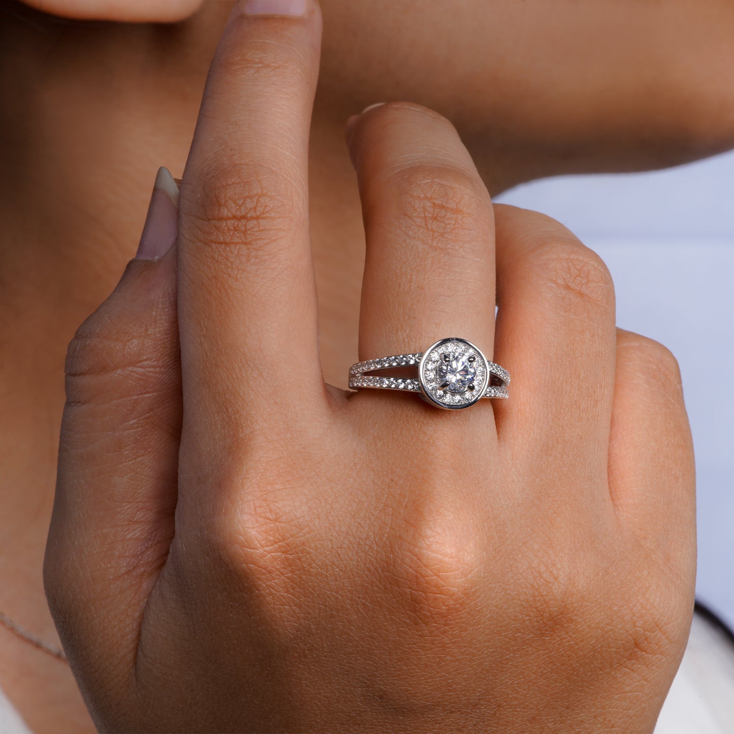 Regalia Round Ring
