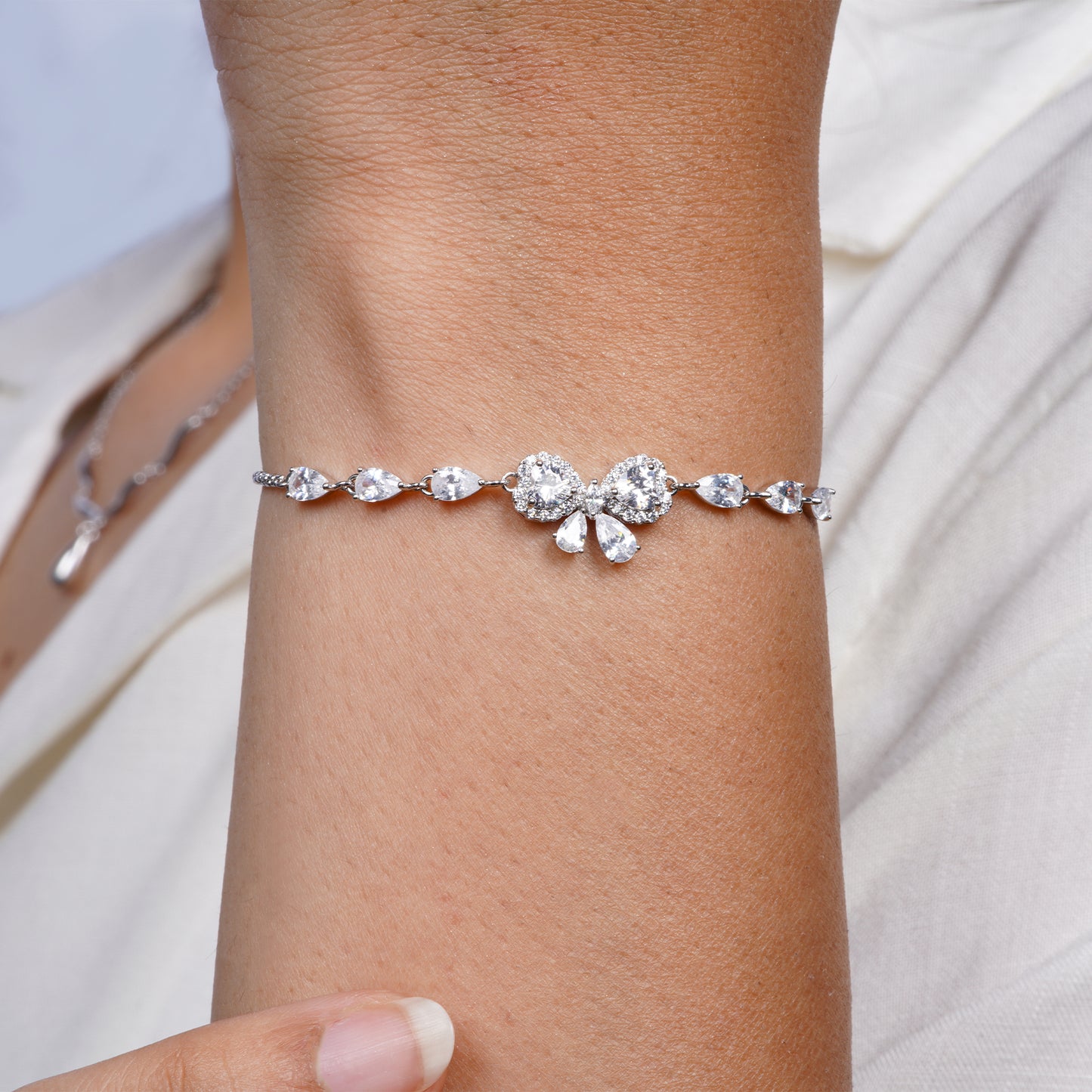Radiant Bow Sparkle Bracelet
