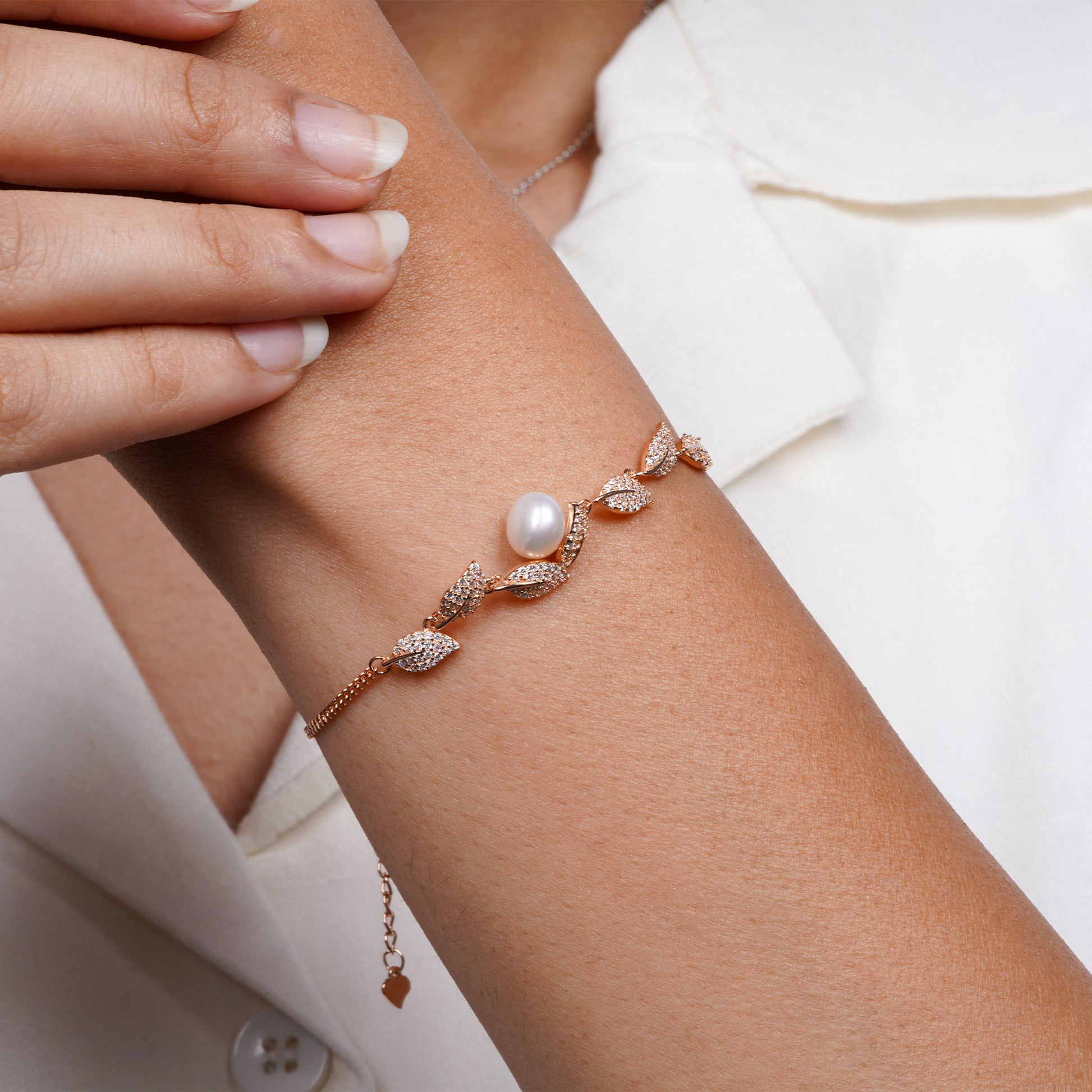 Pearl Vine Elegance Bracelet

