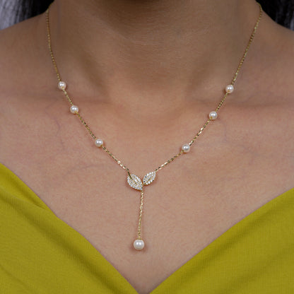 Elara Leaf Pearl Necklace