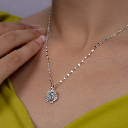 Celestia Bloom Necklace