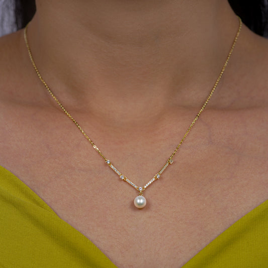 Grace Pearl Pendant Necklace