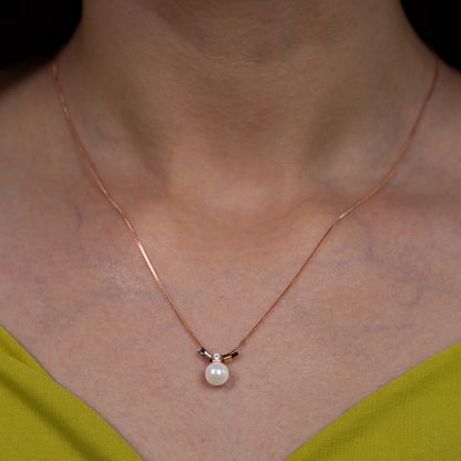 Graceful Pearl Drop Pendant Necklace
