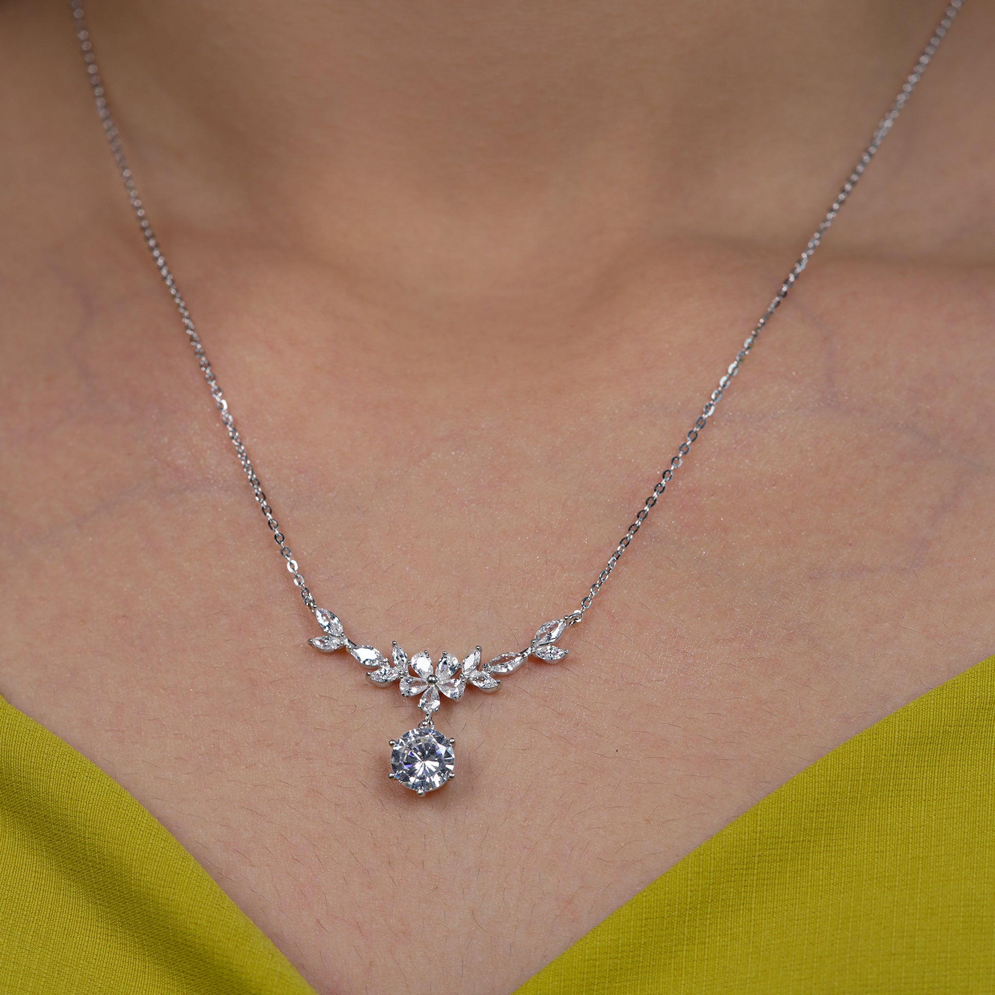 Buy Arya Floral Radiance Necklace