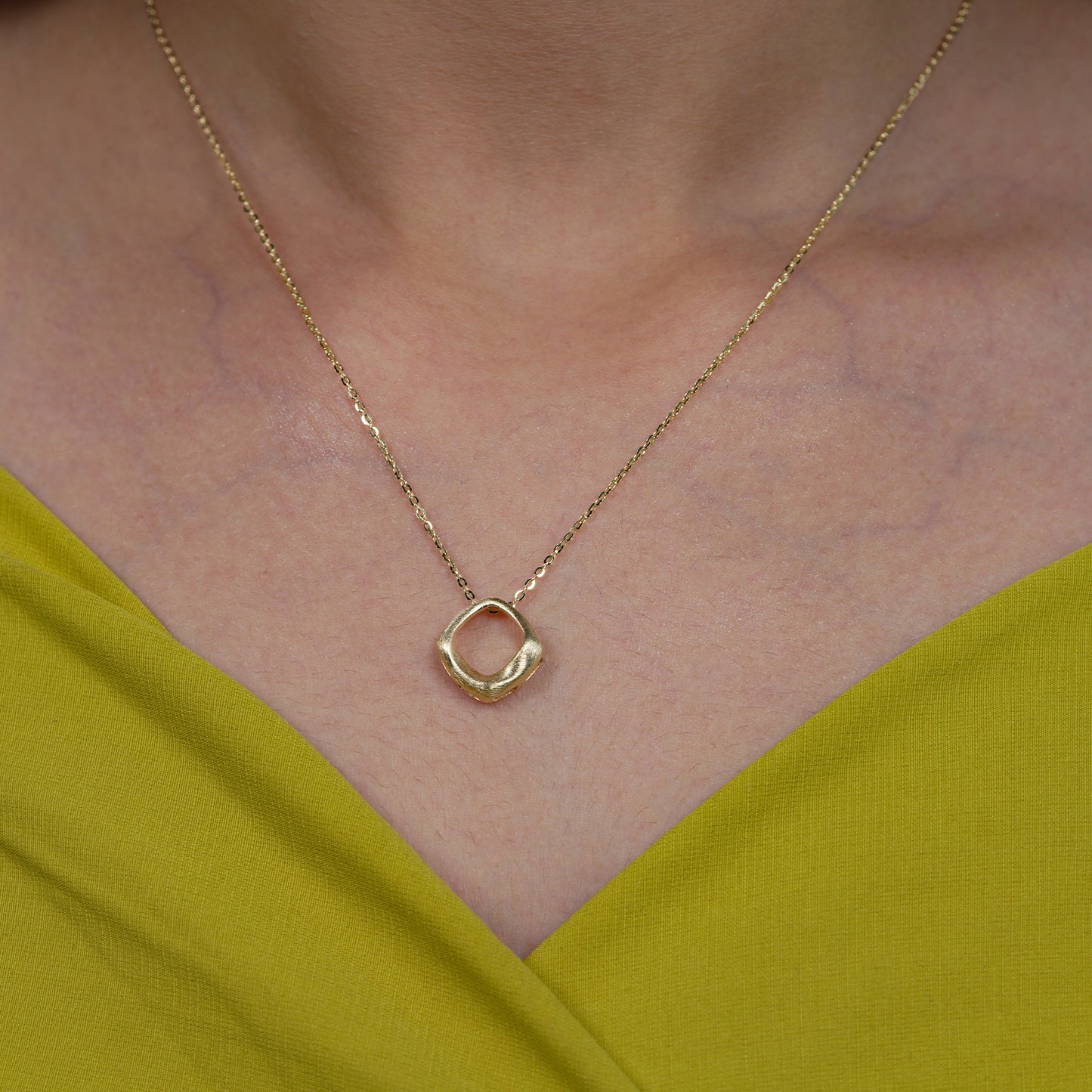 Organic Loop Chain Necklace