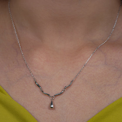 Teardrop Curve Elegance Necklace