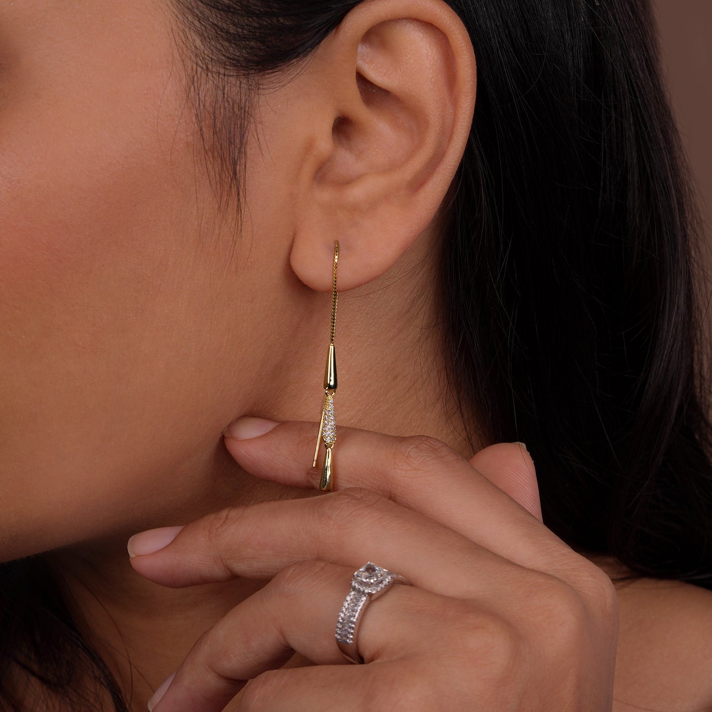 Golden Cascade Minimalist Dangler Earrings