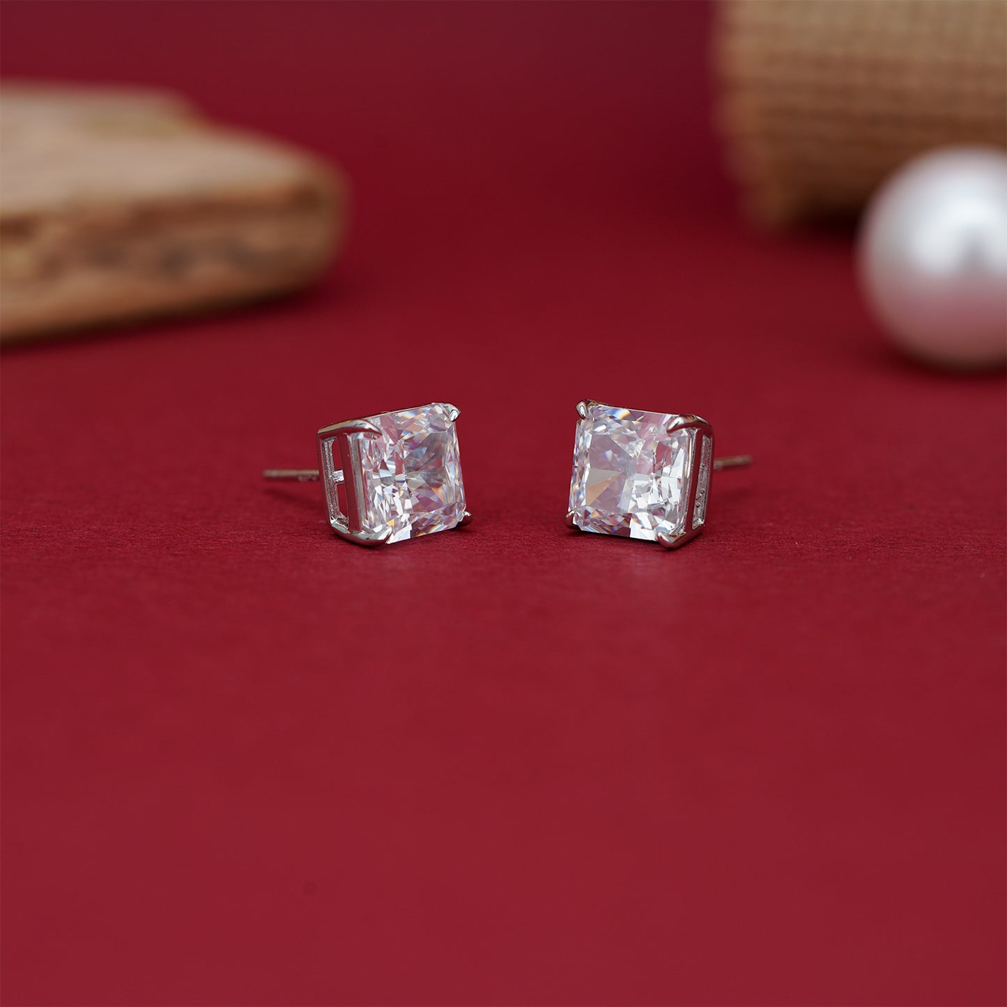 EleganceSquare Classic Solitaire Stud Earrings