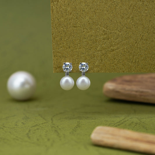 Classic Pearl Glow Diamond Stud Earrings