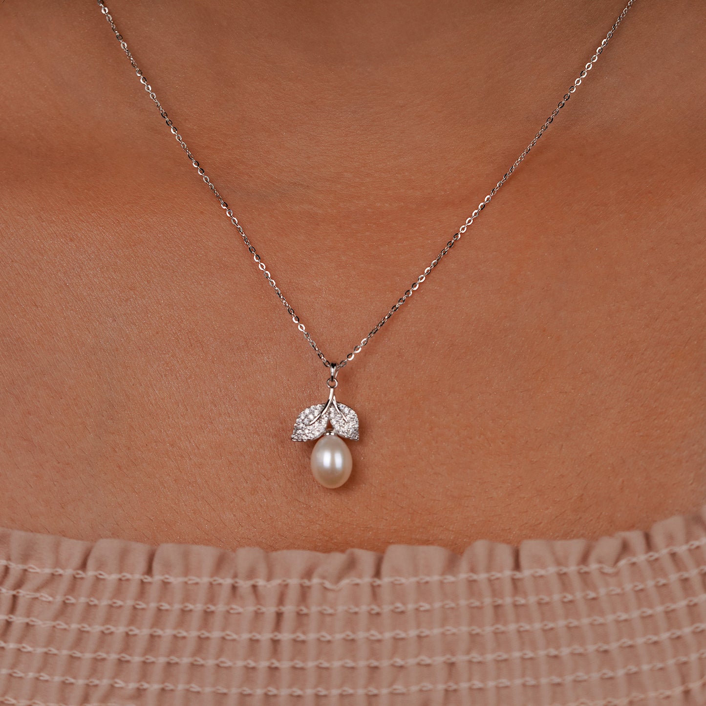 Elegance LeafDrop Pearl Diamond Pendant Necklace