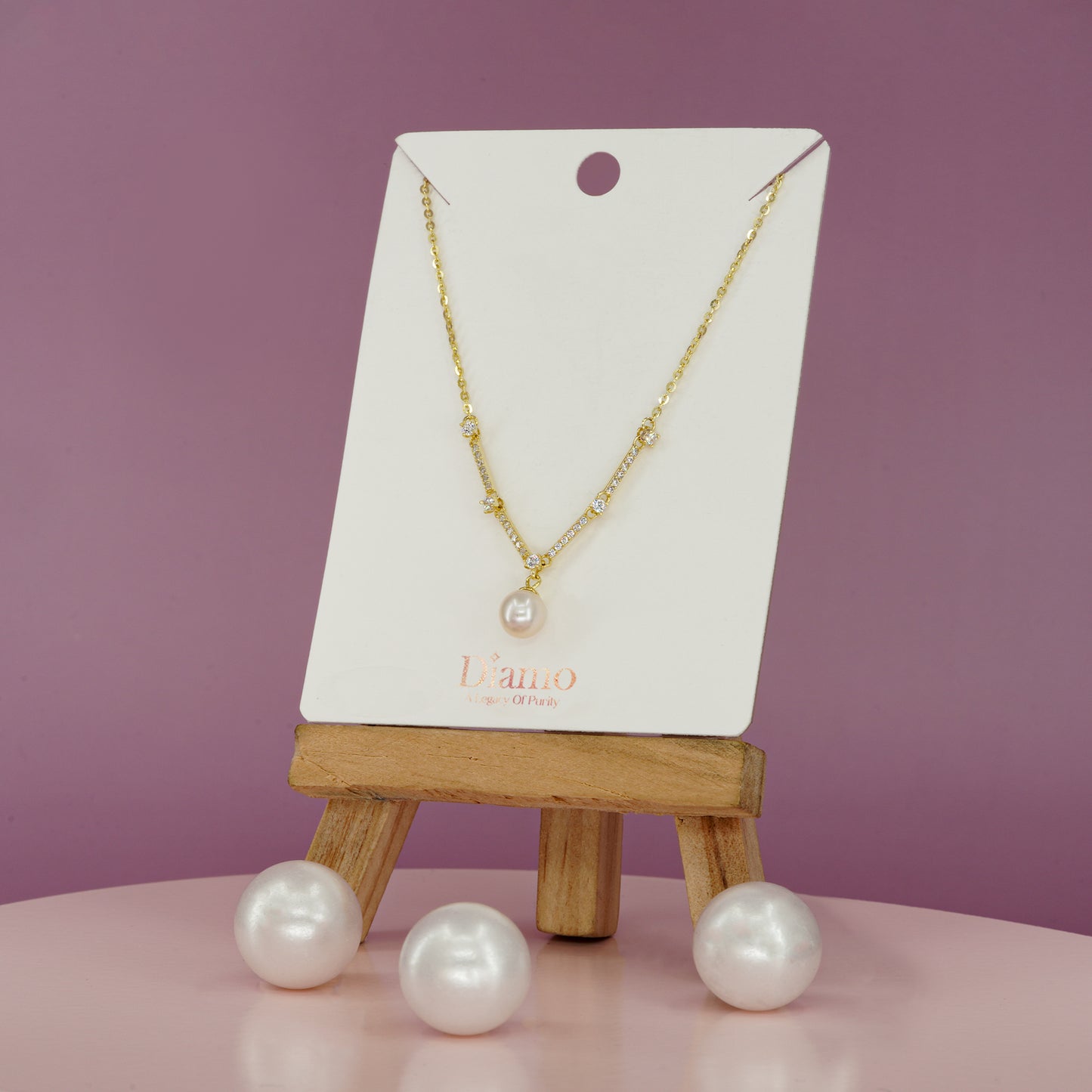 Grace Pearl Pendant Necklace