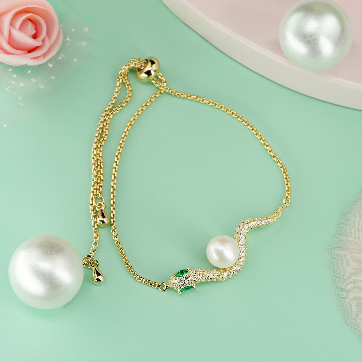 Serene Pearl Curve Bracelet