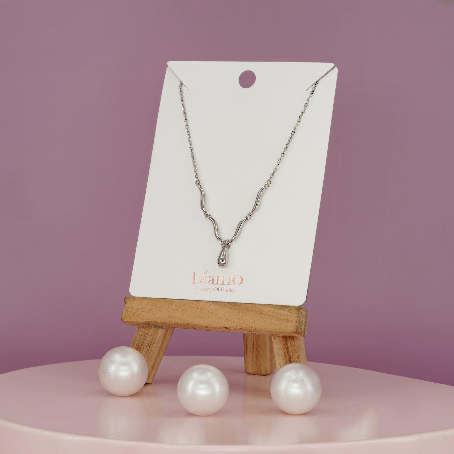 Teardrop Curve Elegance Necklace
