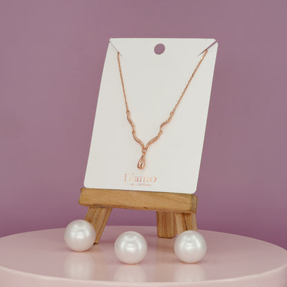 Teardrop Curve Elegance Necklace