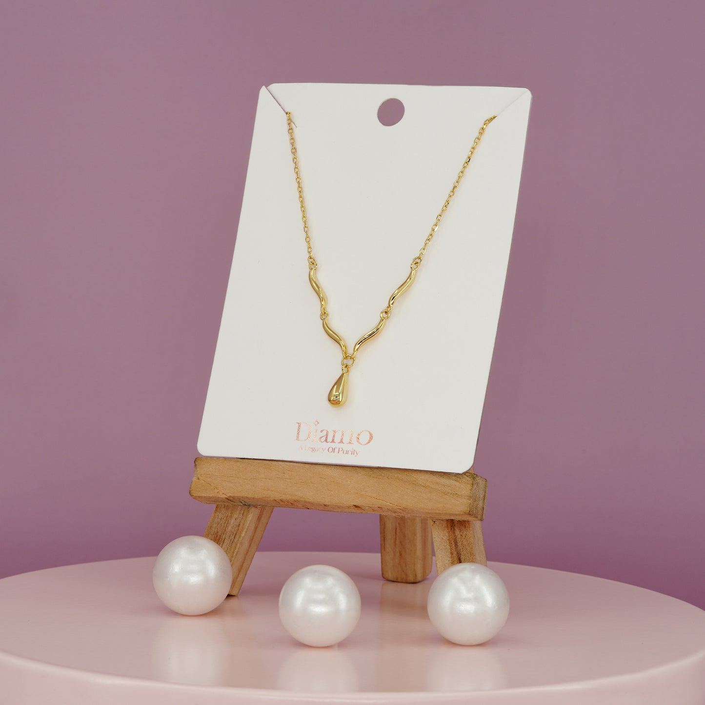 Teardrop Curve Elegance Necklace