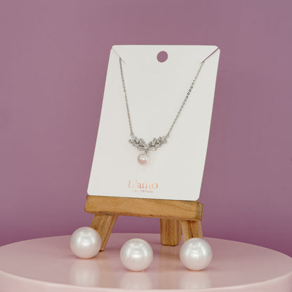 Regal Blossom Pearl Necklace