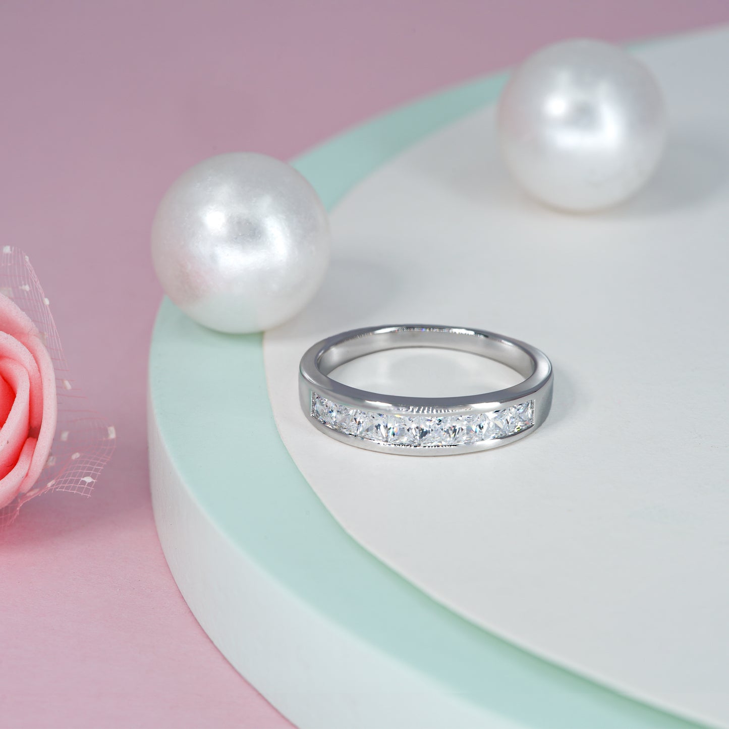 Aurora Princess Cut Band