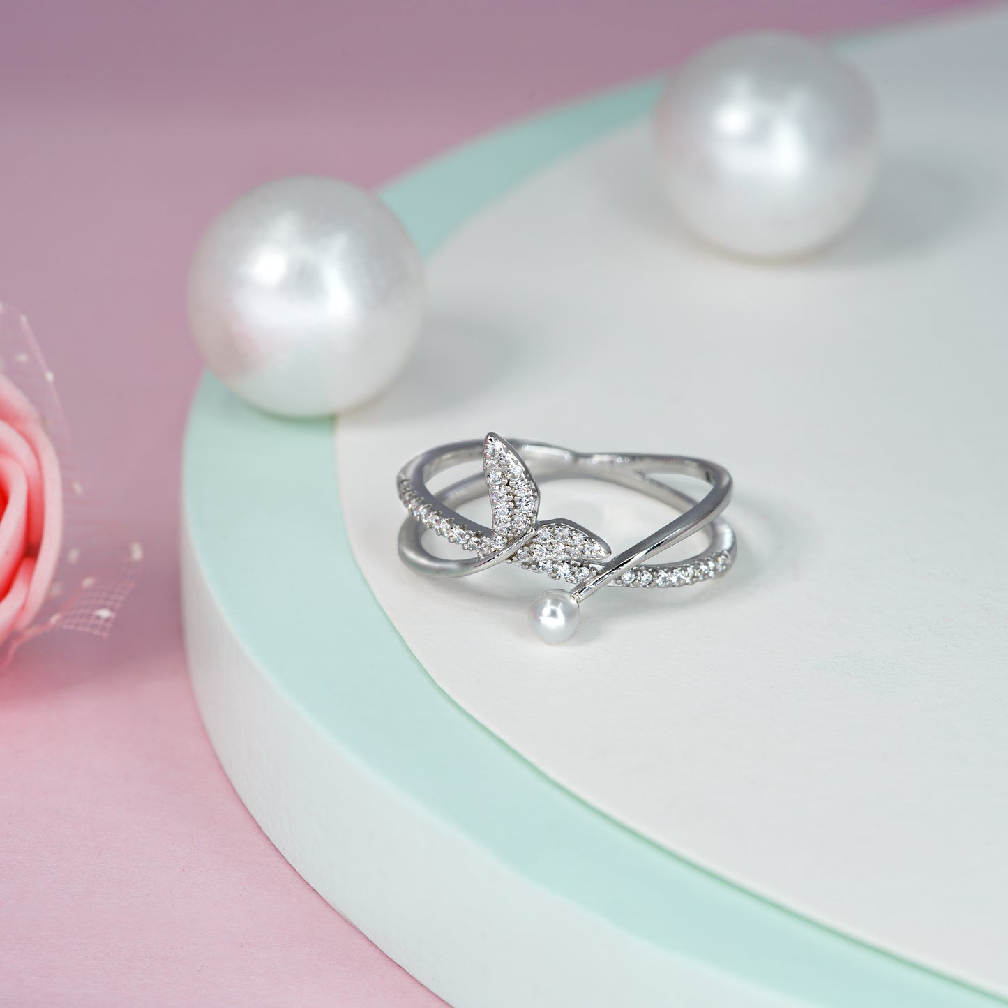 Leaf Pearl Ring