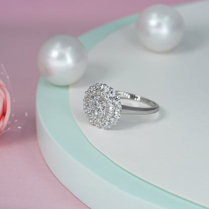 Luna Halo Ring
