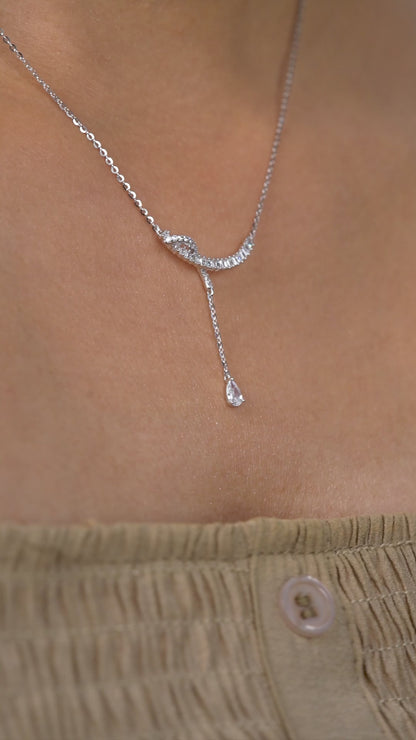 Elara Curve Drop Necklace