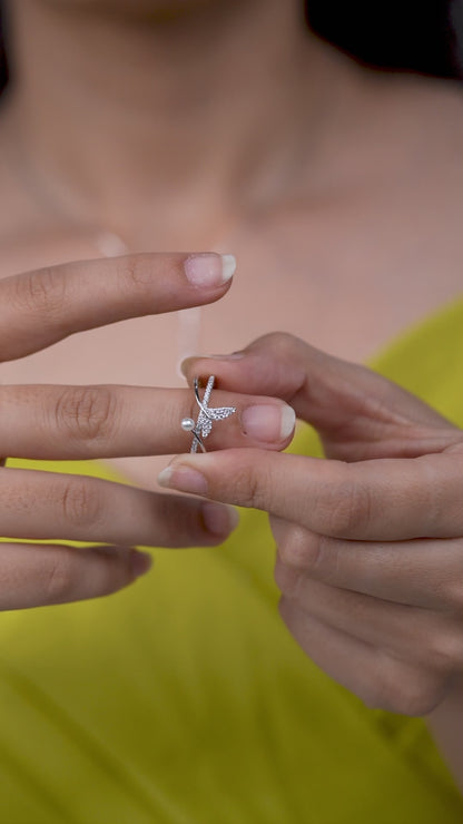 Leaf Pearl Ring