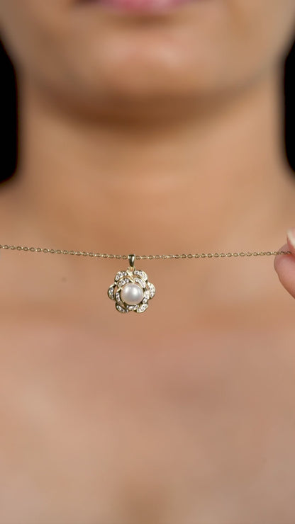Aurelia Pearl Bloom Necklace